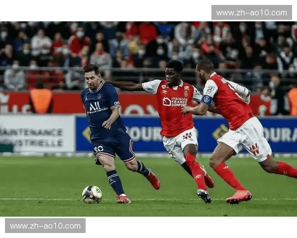 里昂主场险胜特鲁瓦 凭借最后时刻点球全取三分 里昂主场险胜特鲁瓦 凭借最后时刻点球全取三分